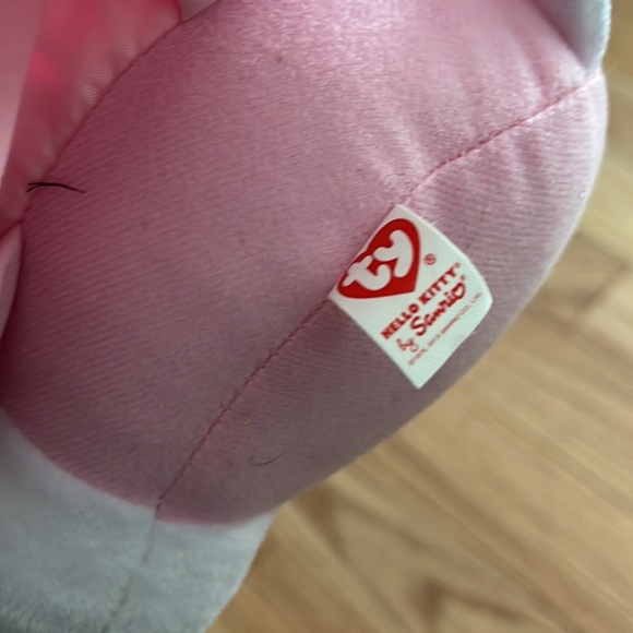 🌺Hello Kitty Plush - Picture 9 of 10